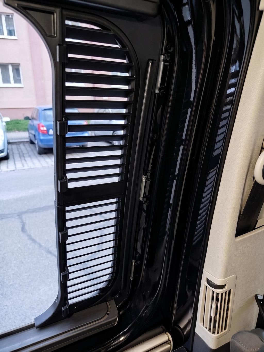 Rejillas laterales VW T5/T6/T6.1 — vista 8