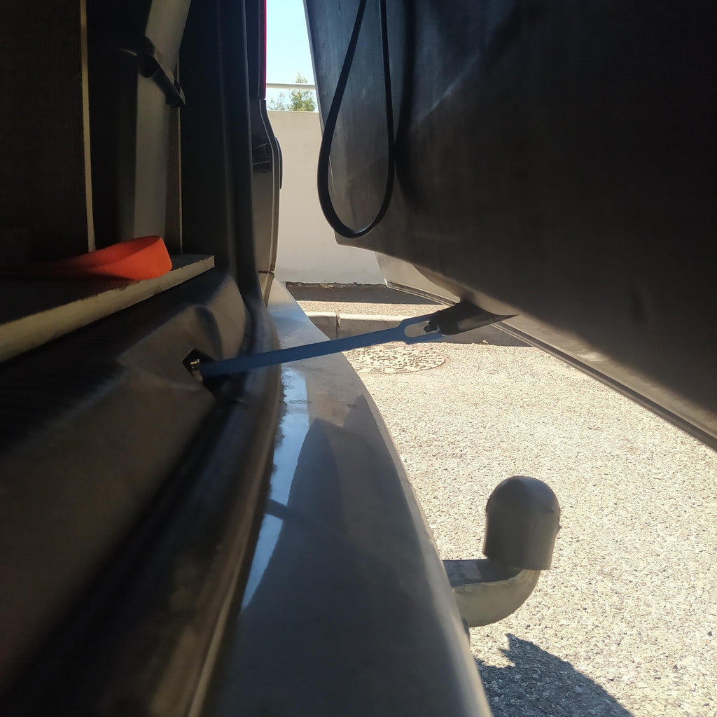 Airlock portón VW T5 Multivan — vista 6